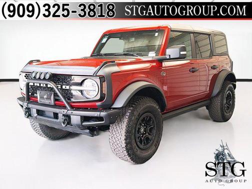 Hot Pepper Red Metallic Tinted Clearcoat 2023 Ford Bronco Wildtrak