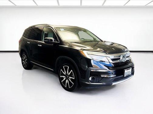 2019 Honda Pilot Touring 8-Passenger
