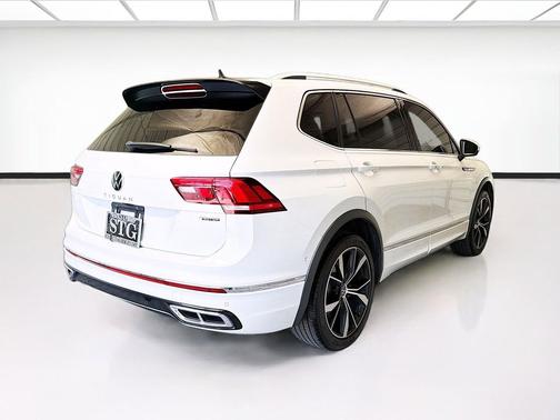 White Pearl 2022 Volkswagen Tiguan 2.0T SEL R-Line 4MOTION