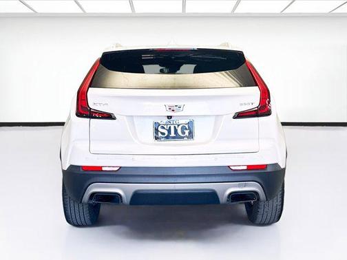 2021 Cadillac XT4 Premium Luxury