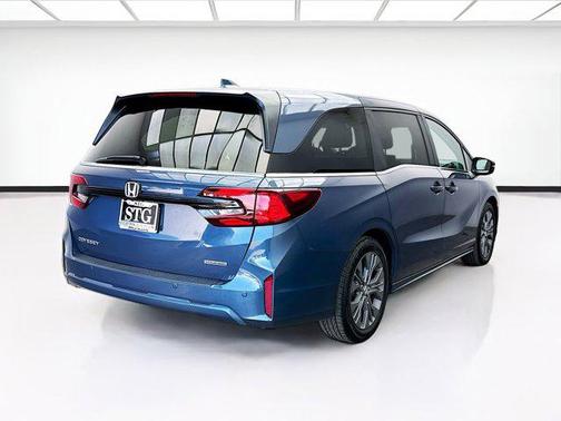 Smoke Blue Pearl 2025 Honda Odyssey Touring