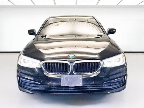 2019 BMW 530 i