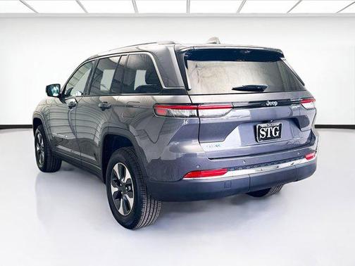 2022 Jeep Grand Cherokee 4xe Base