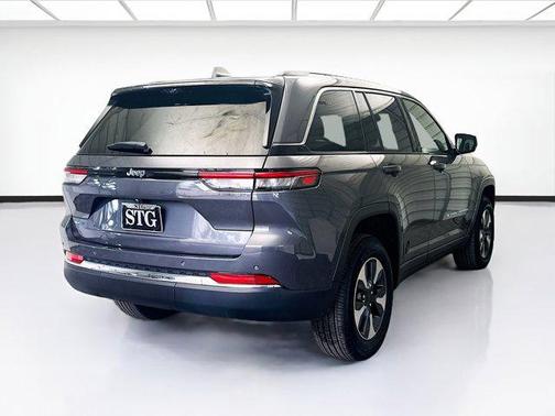 2022 Jeep Grand Cherokee 4xe Base