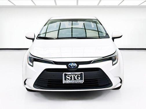 Ice Cap 2024 Toyota Corolla Hybrid LE