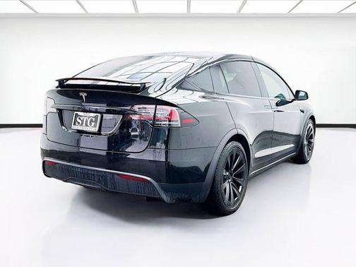 2023 Tesla Model X Standard Range