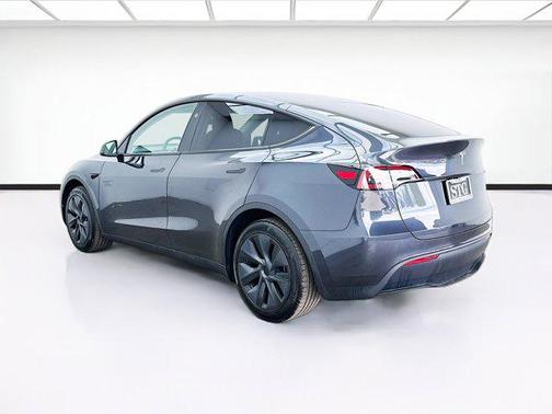 2025 Tesla Model Y Long Range Dual Motor Rear-Wheel Drive