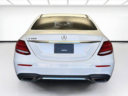 2018 Mercedes-Benz E-Class E 300