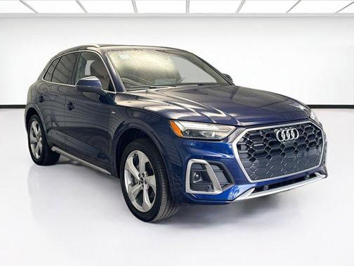 2022 Audi Q5 45 S line Premium Plus