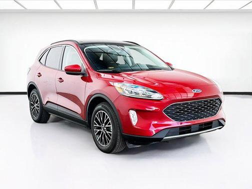 Rapid Red Metallic Tinted Clearcoat 2022 Ford Escape SEL