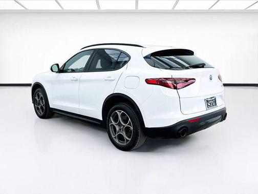 2022 Alfa Romeo Stelvio Sprint