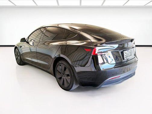 2025 Tesla Model 3 Standard Range