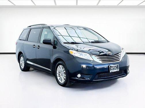 2015 Toyota Sienna XLE