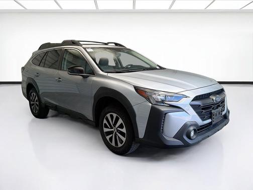 Ice Silver Metallic 2023 Subaru Outback Premium
