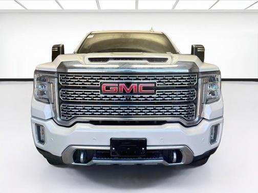 White Frost Tricoat 2020 GMC Sierra 2500 Denali