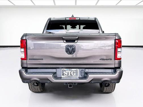 Granite Crystal Metallic Clearcoat 2020 RAM 1500 Big Horn/Lone Star