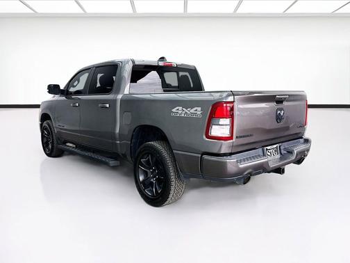 Granite Crystal Metallic Clearcoat 2020 RAM 1500 Big Horn/Lone Star
