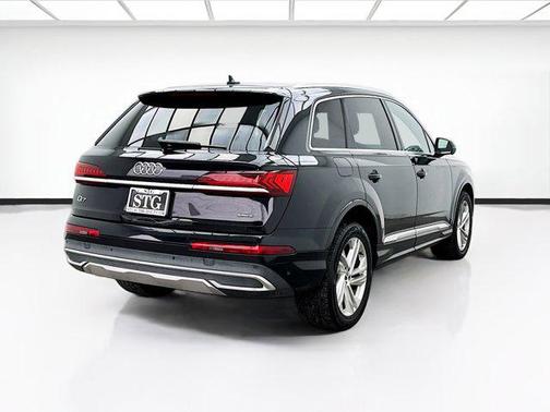 2020 Audi Q7 55 Premium Plus