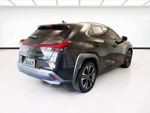 Caviar 2021 Lexus UX 200 Base