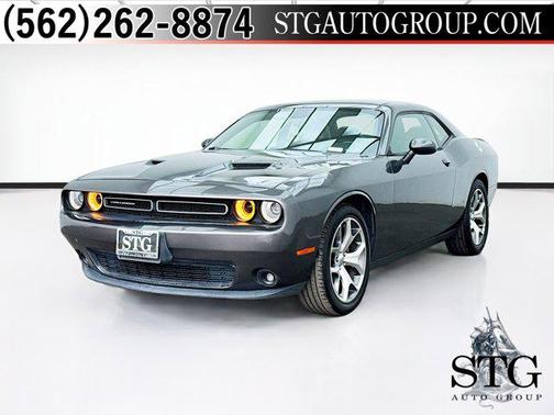 2016 Dodge Challenger SXT