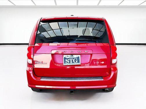 Redline 2 Coat Pearl 2016 Dodge Grand Caravan AVP/SE