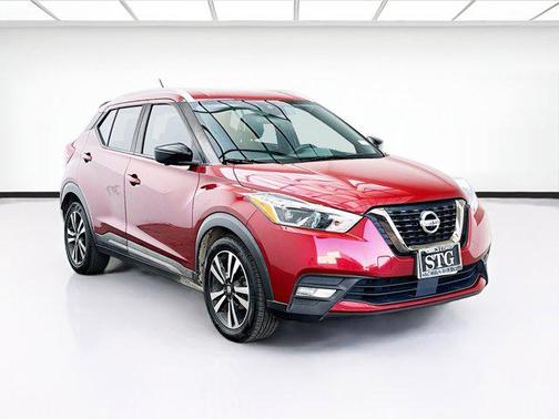 2020 Nissan Kicks SR