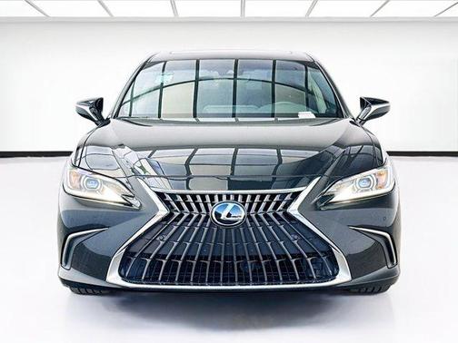 2025 Lexus ES 300h Premium