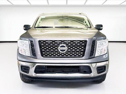2019 Nissan Titan SV