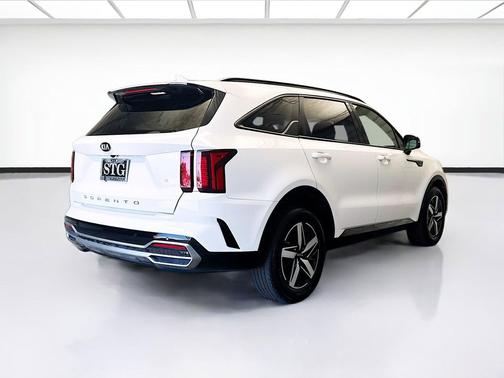 Glacial White Pearl 2021 Kia Sorento S