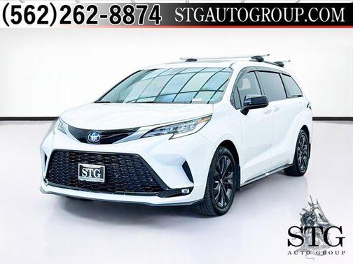 2023 Toyota Sienna XSE 7 Passenger