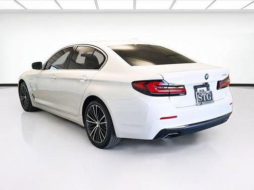 Mineral White Metallic 2021 BMW 530e Base