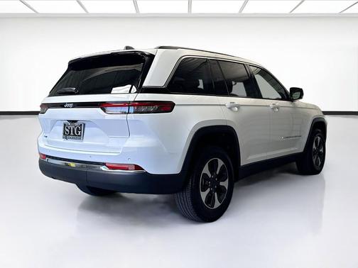 Bright White Clearcoat 2023 Jeep Grand Cherokee 4xe Base