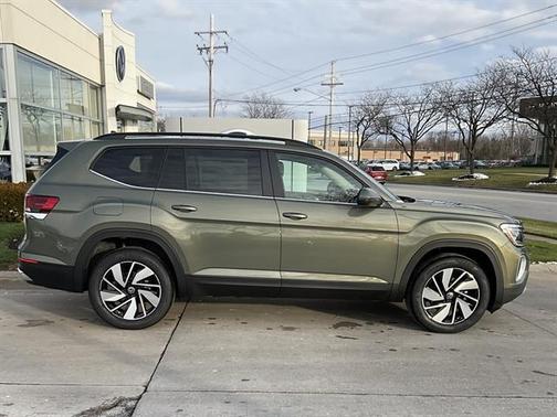 2026 Volkswagen Atlas 2.0T SE w/Technology 4MOTION