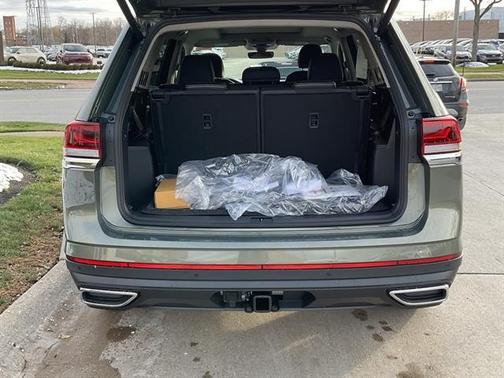 2026 Volkswagen Atlas 2.0T SE w/Technology 4MOTION