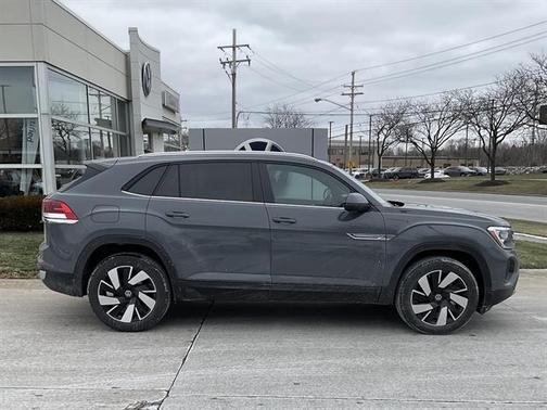 2026 Volkswagen Atlas Cross Sport 2.0T SE w/Technology 4MOTION