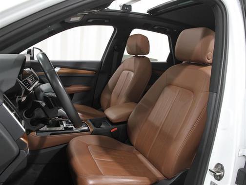 2023 Audi Q5 45 S line Premium Plus