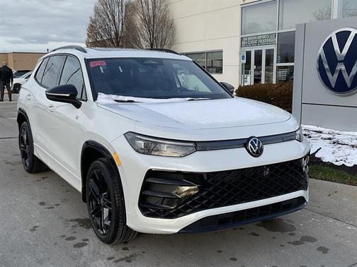 2026 Volkswagen Tiguan 2.0T SE R-Line Black 4MOTION