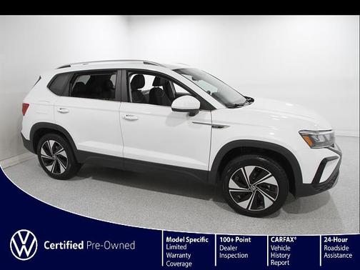Pure White 2023 Volkswagen Taos 1.5T SE