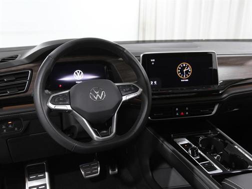 2025 Volkswagen Atlas 2.0T SEL Premium R-Line 4MOTION