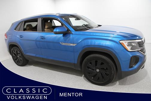 2024 Volkswagen Atlas Cross Sport 2.0T SE w/Technology 4MOTION