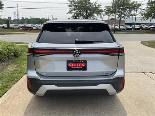 2025 Volkswagen Tiguan 2.0T SE 4MOTION