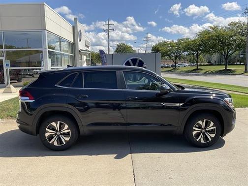 2026 Volkswagen Atlas Cross Sport 2.0T SE