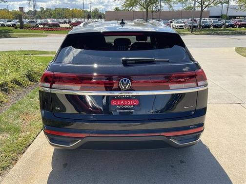 2026 Volkswagen Atlas Cross Sport 2.0T SE