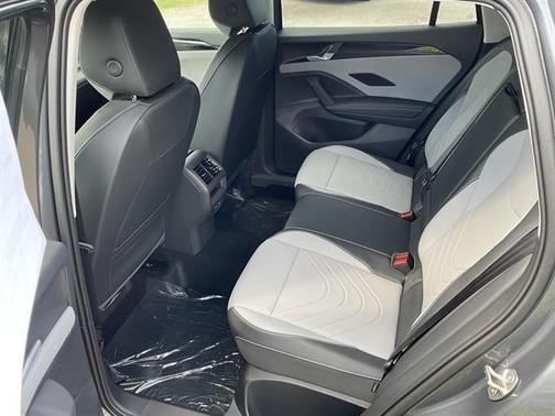 2025 Volkswagen Tiguan 2.0T SE 4MOTION