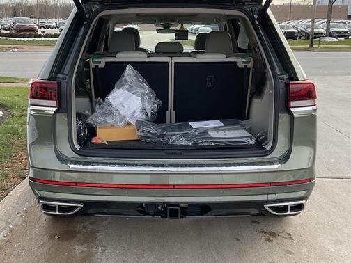 2026 Volkswagen Atlas 2.0T SEL Premium R-Line 4MOTION