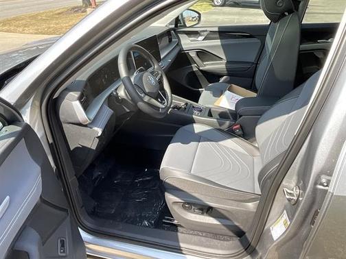 2025 Volkswagen Tiguan 2.0T SE 4MOTION
