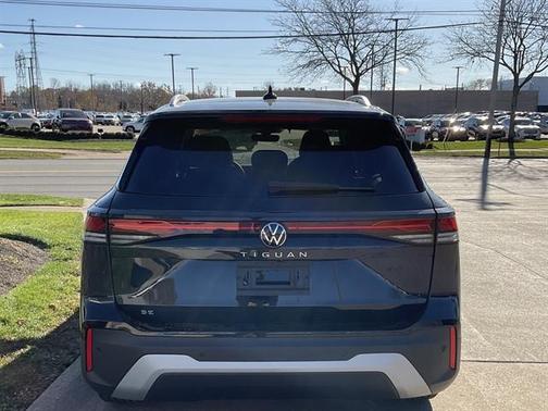 2026 Volkswagen Tiguan 2.0T SE