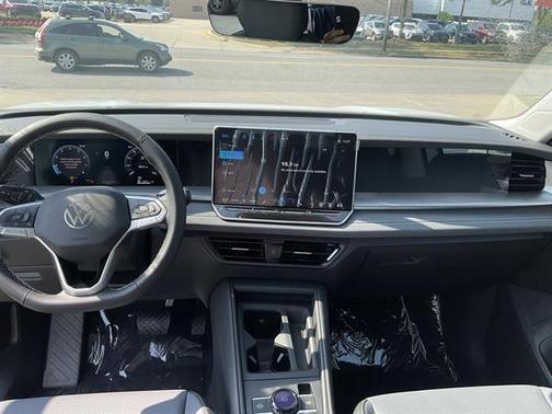 2025 Volkswagen Tiguan 2.0T SE 4MOTION