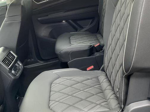 2026 Volkswagen Atlas 2.0T SEL Premium R-Line 4MOTION