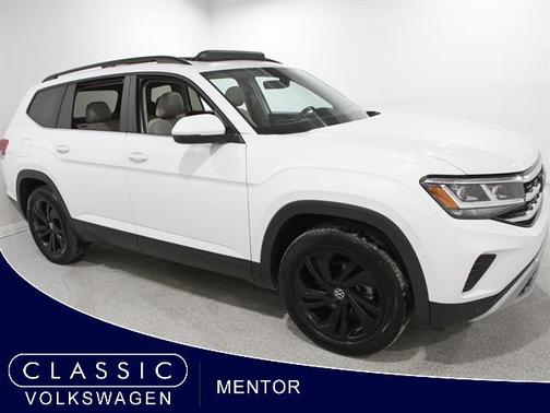 2022 Volkswagen Atlas 3.6L SE w/Technology